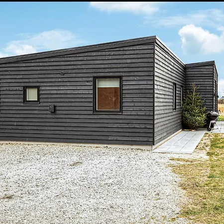 Holiday home Gorgeous In With Sauna Grenaa